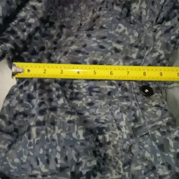 CAbi Skinny Jeans Jeggings Camo Blue Gray Style 604 Size 4 - Picture 11 of 11